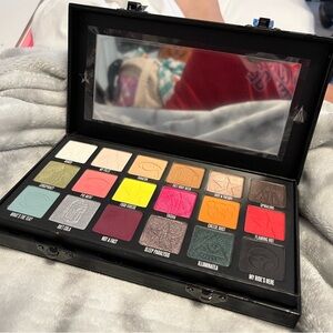 Jeffree Star X Shane Dawson Conspiracy Eyeshadow Palette